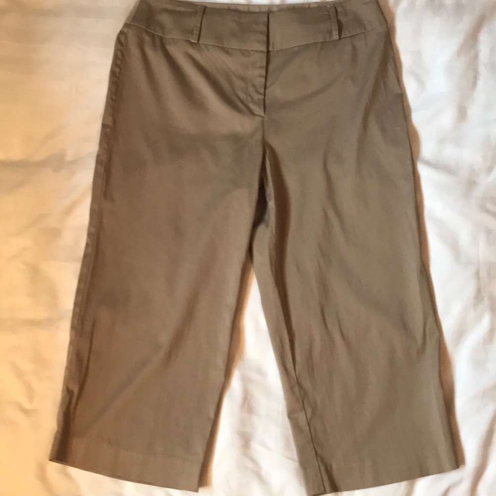 Melanie Lyne tan wide culottes/capri pants